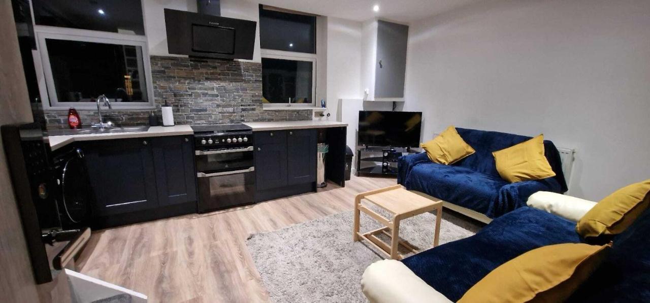 Sapphire Strathnairn Apartment Cardiff Dış mekan fotoğraf