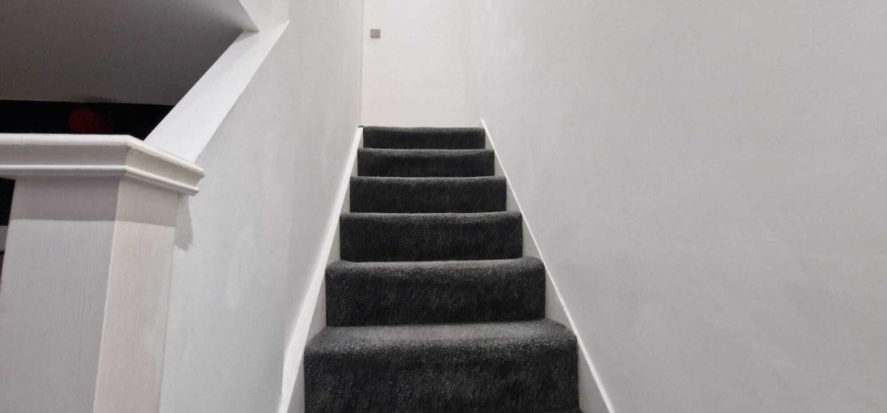 Sapphire Strathnairn Apartment Cardiff Dış mekan fotoğraf