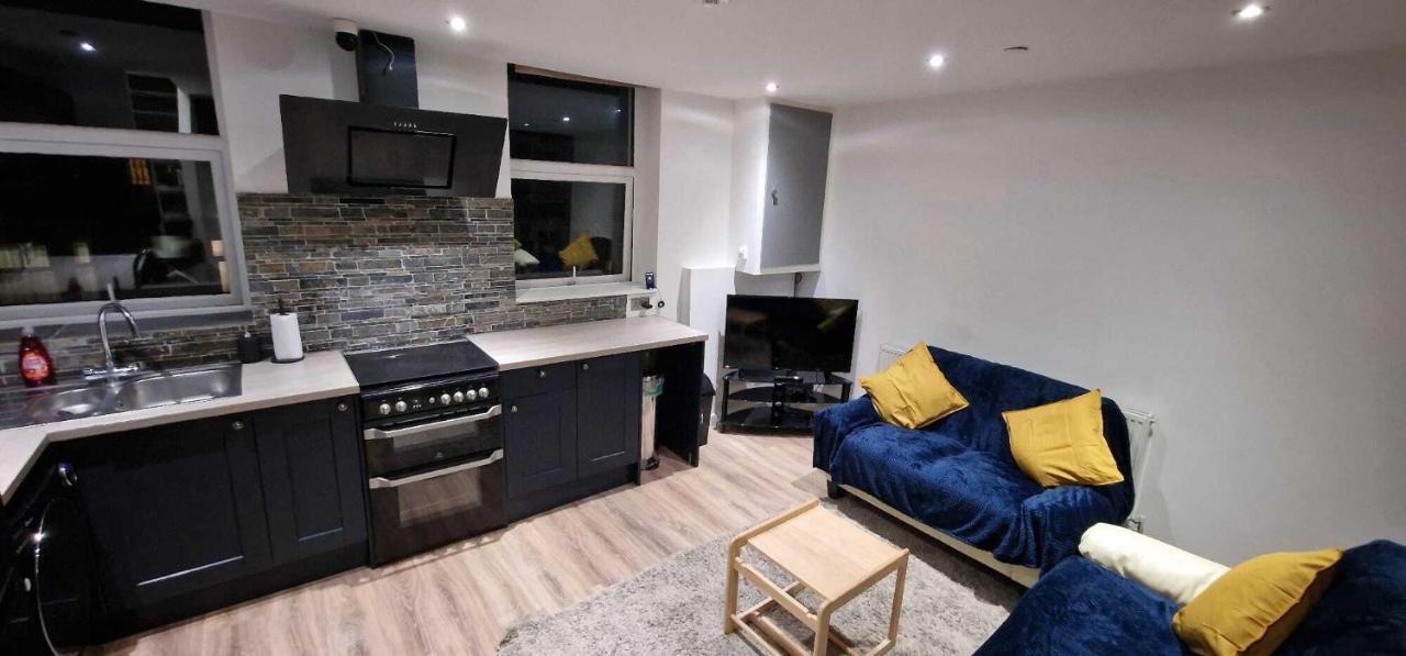 Sapphire Strathnairn Apartment Cardiff Dış mekan fotoğraf
