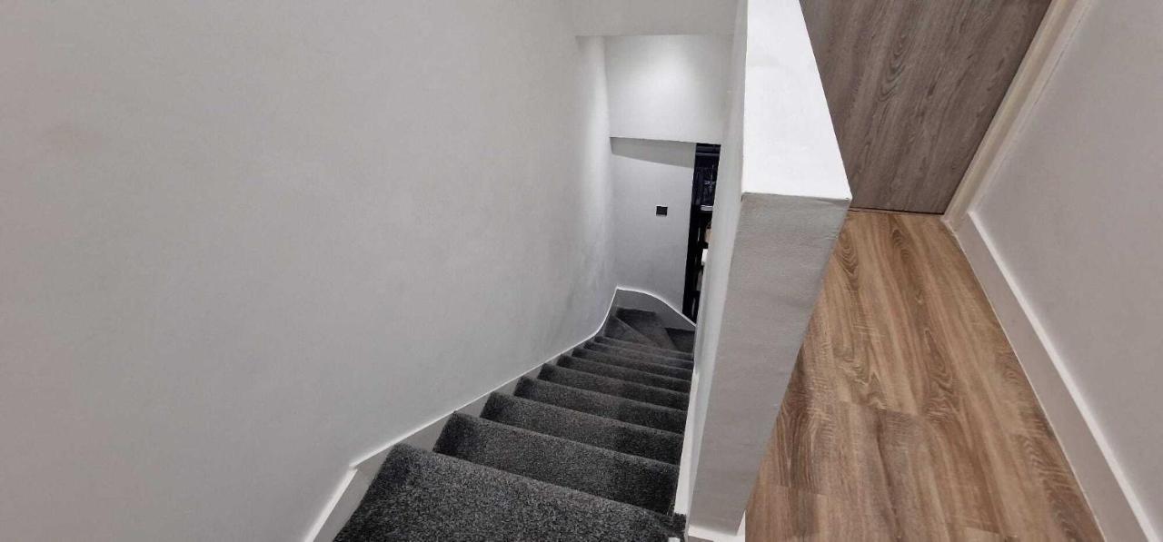 Sapphire Strathnairn Apartment Cardiff Dış mekan fotoğraf