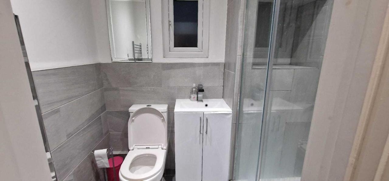 Sapphire Strathnairn Apartment Cardiff Dış mekan fotoğraf